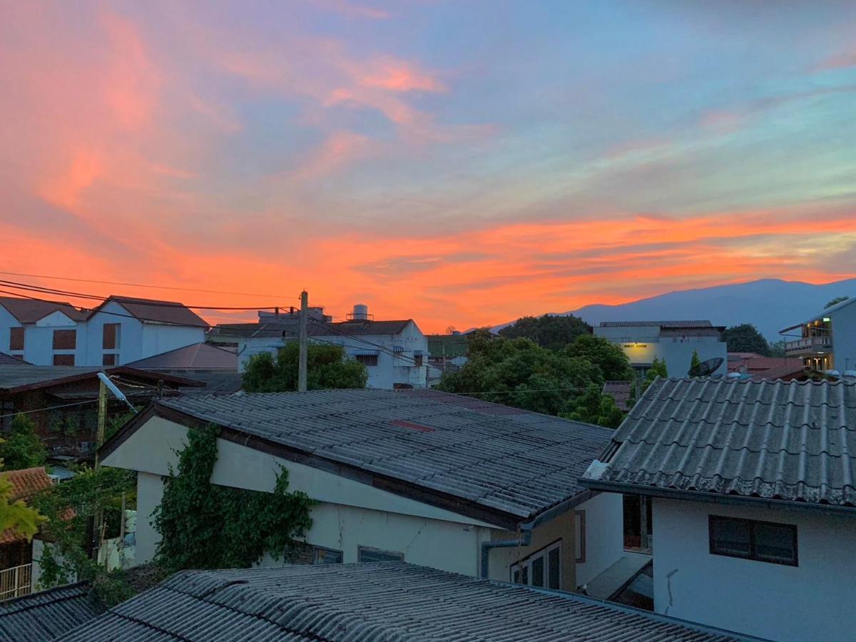 Appartamento Baan Rachaya Chiang Mai Esterno foto